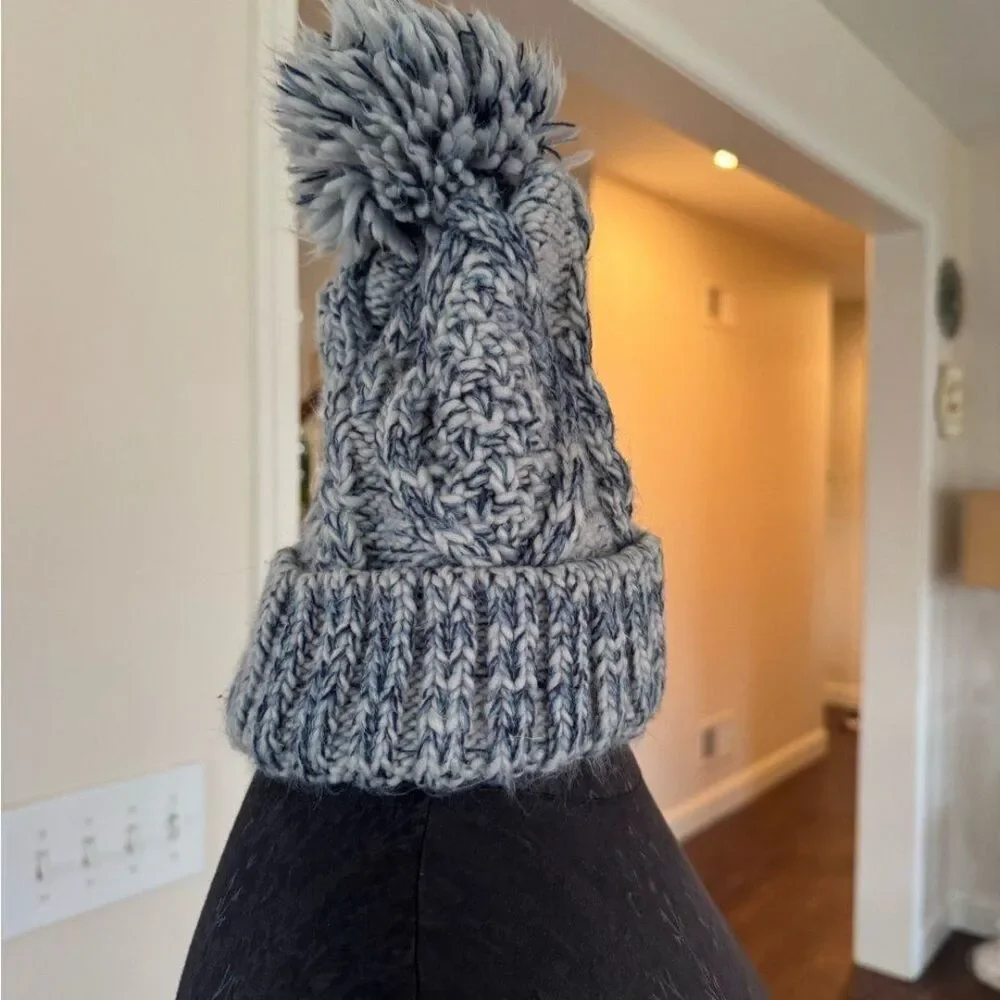 Chunky Knit Pom Pom Beanie